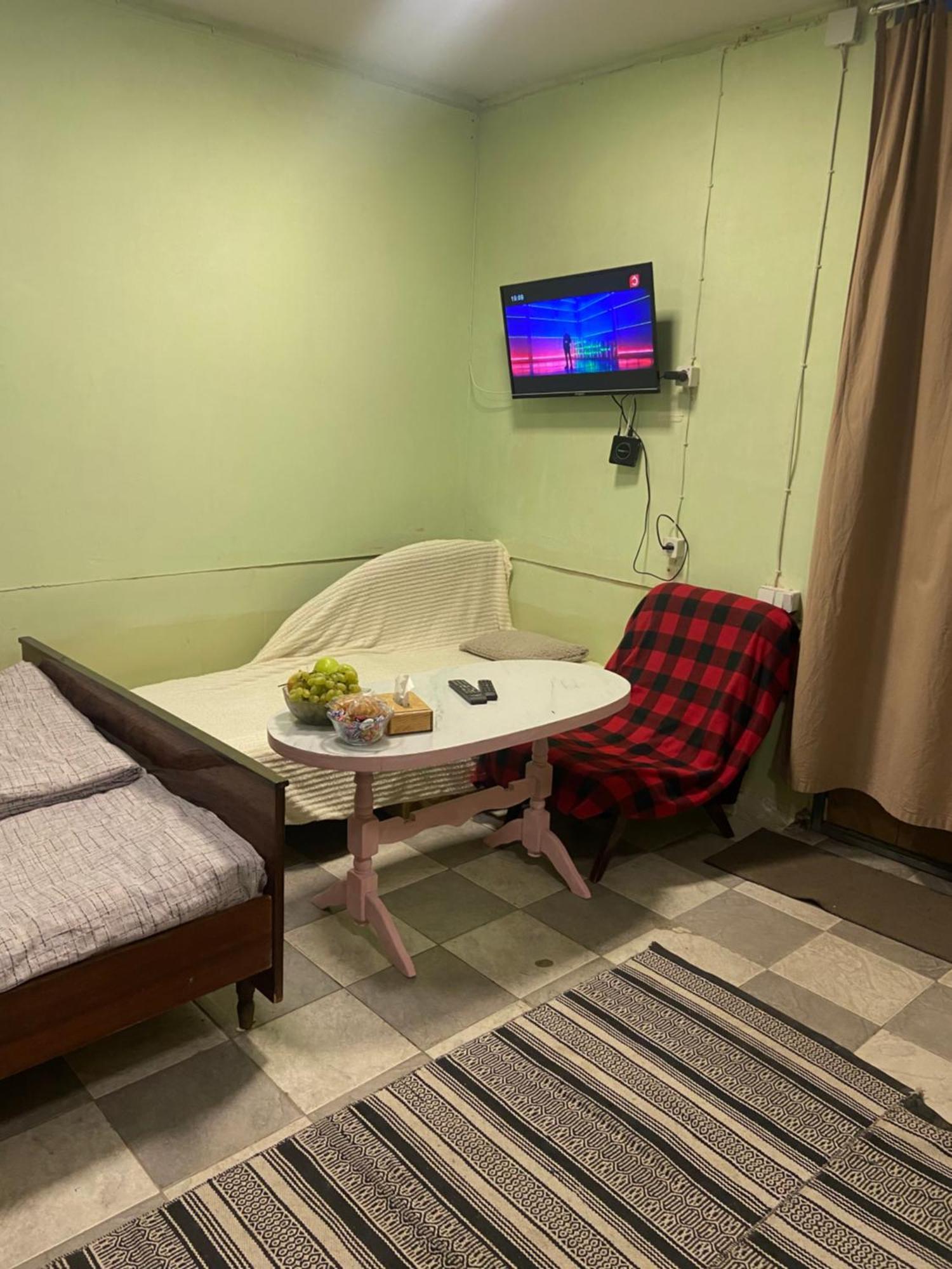 Vahe'S Family Guest House Front يريفان المظهر الخارجي الصورة